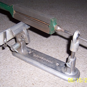 Universal Shear Sharpener. - Tools and Hardware