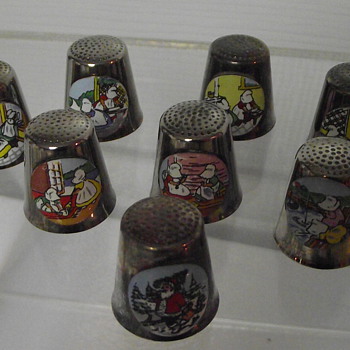 8pc set of Downs Thimbles