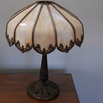 old slag glass lamp need help with any info on this item  and value? - Lamps