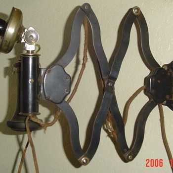 W.E. 40-B Rail Road scissors phone