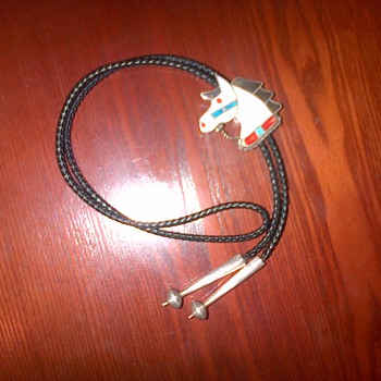 bolo tie