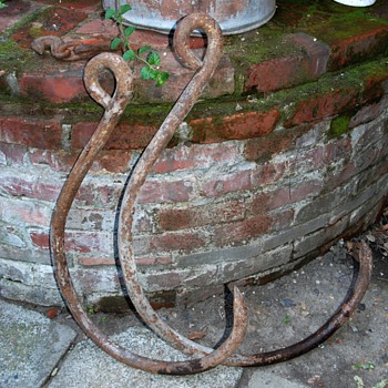 MYSTERY! GIANT HOOKS ?? - Tools and Hardware