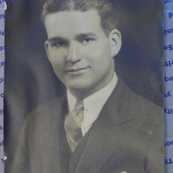 Help ID this 1932 photo please  - Photographs