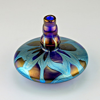 Loetz Phänomen Genre 7773, production # 8049 circa 1899 - Art Glass