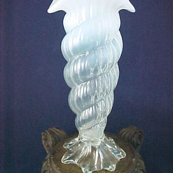  Kralik Sea Shell Vases in Variety.... - Art Glass