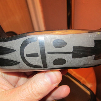 New Mexico ? Native American ? South American ?  Mexico ? Canoe Art Pottery