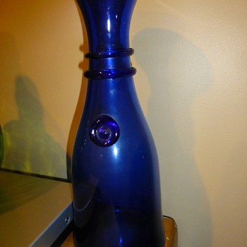 Large blue vase - Glassware