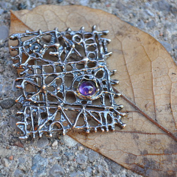 Mysterling Scandinavian? Sterling brooch/pendant