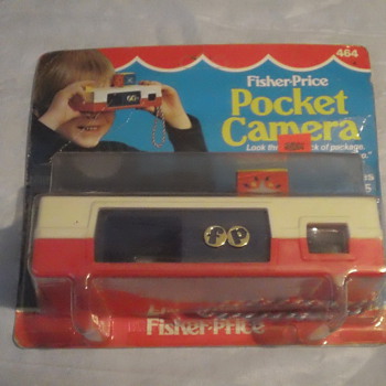 VINTAGE 1974 FISHER-PRICE POCKET CAMERA FACTORY SEAL MINT
