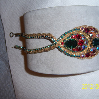 what would be the proper clasp for this ??