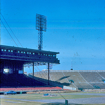 Unidenitified ballpark and game?