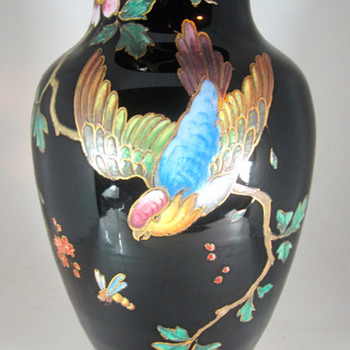 Harrach Enameled Vase in Black Amethyst glass, ca. 1880 - Art Glass