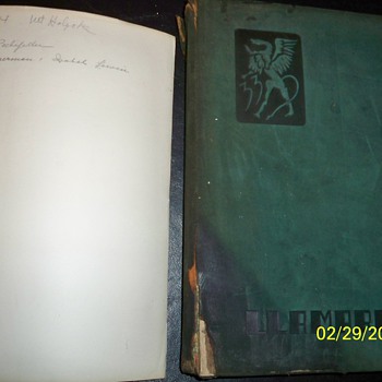 MOUNT HOLYOKE SOUTH ROCKEFELLER ISABEL LEWIN 1933 YEAR BOOK