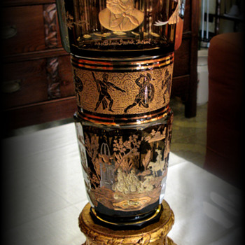 MOSER ENGRAVED AND GOLDEN CRYSTAL VASE - Art Glass
