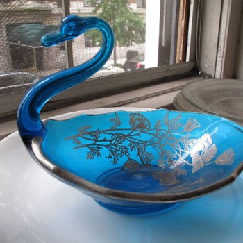 Nice blue bowl - Art Glass