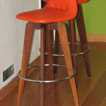 Atomic Retro Bar Stools