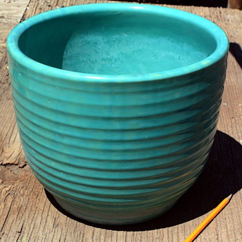 Bauer Ringware Jardinere - Art Pottery