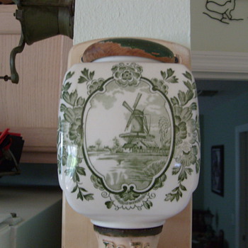 Pe De Nutmegg Grinder - Kitchen