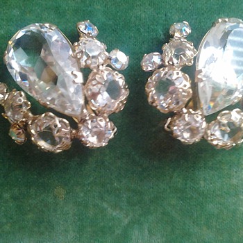 Schreiner Earrings