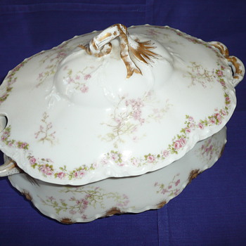 Haviland Covered Casserole 