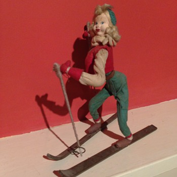 A old doll skiing lady - Dolls
