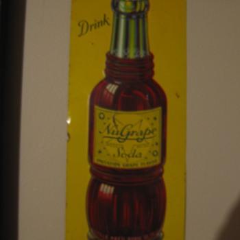 Little  NU-GRAPE  Sign