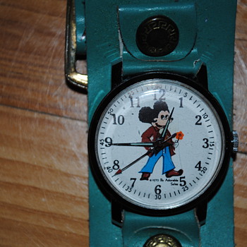 70's Mickey Mouse watch - Wristwatches