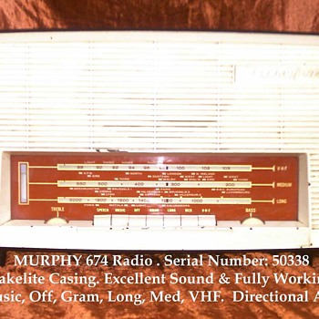 Murphy 674 Valve Radio - Radios