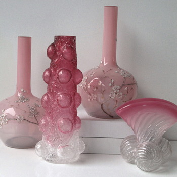 KRALIK OVERSHOT 'HUMPEN' GLASS VASE - Art Glass