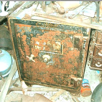 the safe from the 1940 