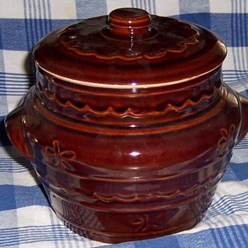 Mar Crest Cook and Serve 7" Tall Bean Pot with Vented Lid - Kitchen