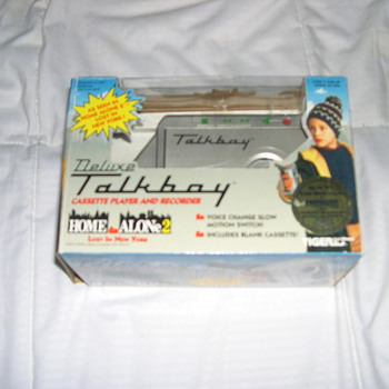 MACAULAY CULKIN TOY COLLECTION GAMES MOVIE ITEMS
