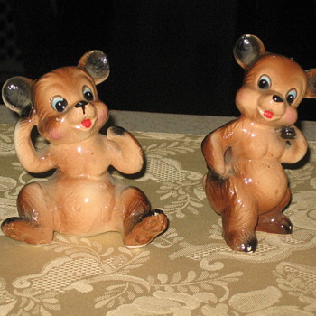 BEAR FIGURINES ( MADE IN JAPAN)