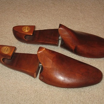 Wooden Florsheim Shoe Forms - Shoes