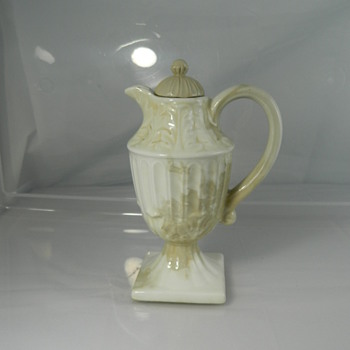 Does anyone know? - China and Dinnerware