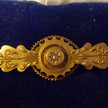 15ct "snuff" Pin