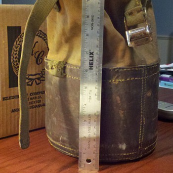 Help identify this item!! Lights Incorporated - US Government