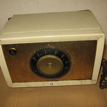Emerson Radio - Radios