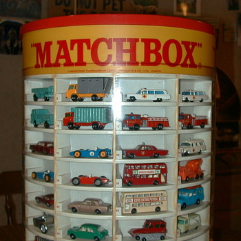 MATCHBOX CARS WITH DISPLAY CASE - Model Cars