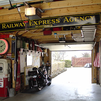 Original...Railway Express Agency Inc...Porcelain Sign...Two Colors