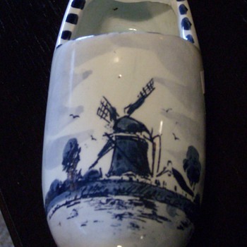 Delft Dutch Shoe Ashtray