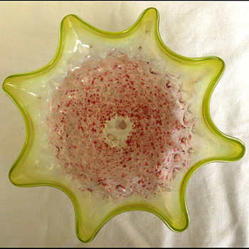Kralik? spiky bowl - Art Glass