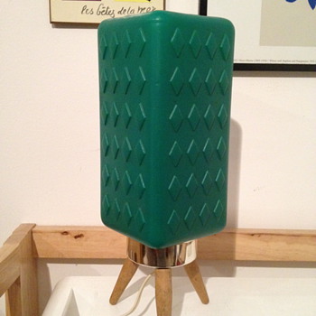 Tri-pod Plastic Table Lamp - Lamps