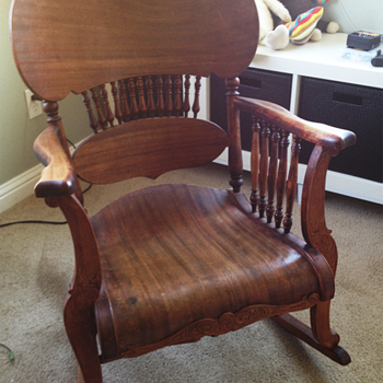 1900's Oak Rocking Chair