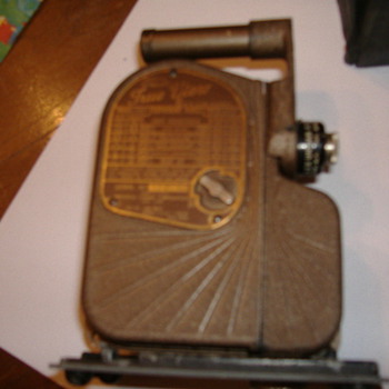 REALLY NEAT 8 MM CAMERA - Cameras