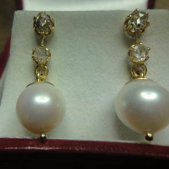 Please let me show my love for pearls.