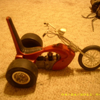 COX SLICK MOTORCYCLE - Model Cars