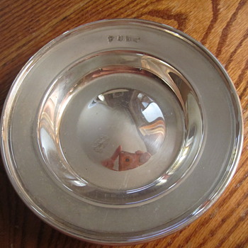Sterling Dish 5-3/8 x 3/4" 4.25-oz Marks include A&M in clover leaf,"H", Harpist