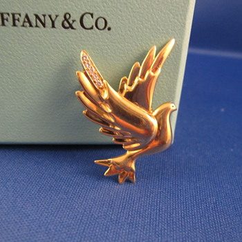 Newly aquired 18K gold/Diamond "RARE" Paloma Picasso Brooch..Circa 1983