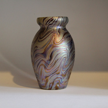 Kralik Corrugated Vase - Art Glass
